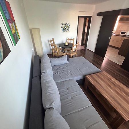 Apartman Rose Дунайска-Стреда Экстерьер фото